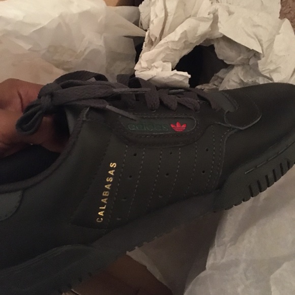yeezy black powerphase